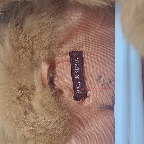 Beautiful Fake Fur Coat Medium - Picture 4 of 8